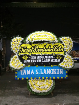 Papan Bunga Duka di Kedungpoh